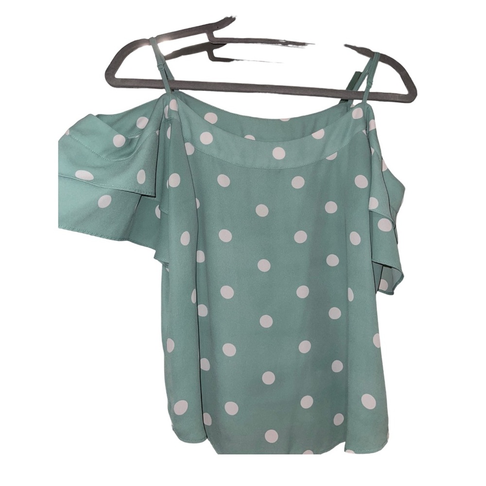 NY&C off the shoulder blouse